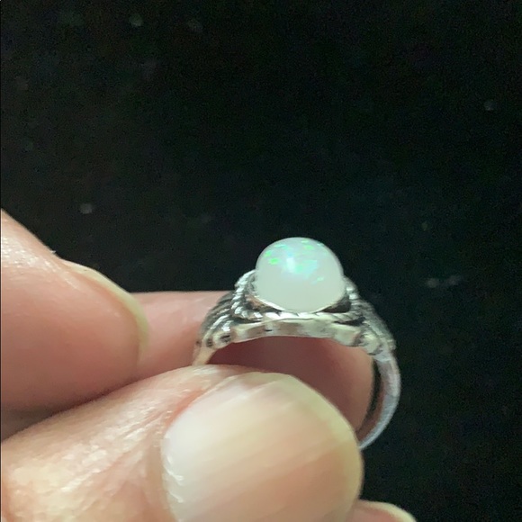 Ring - Picture 2 of 4